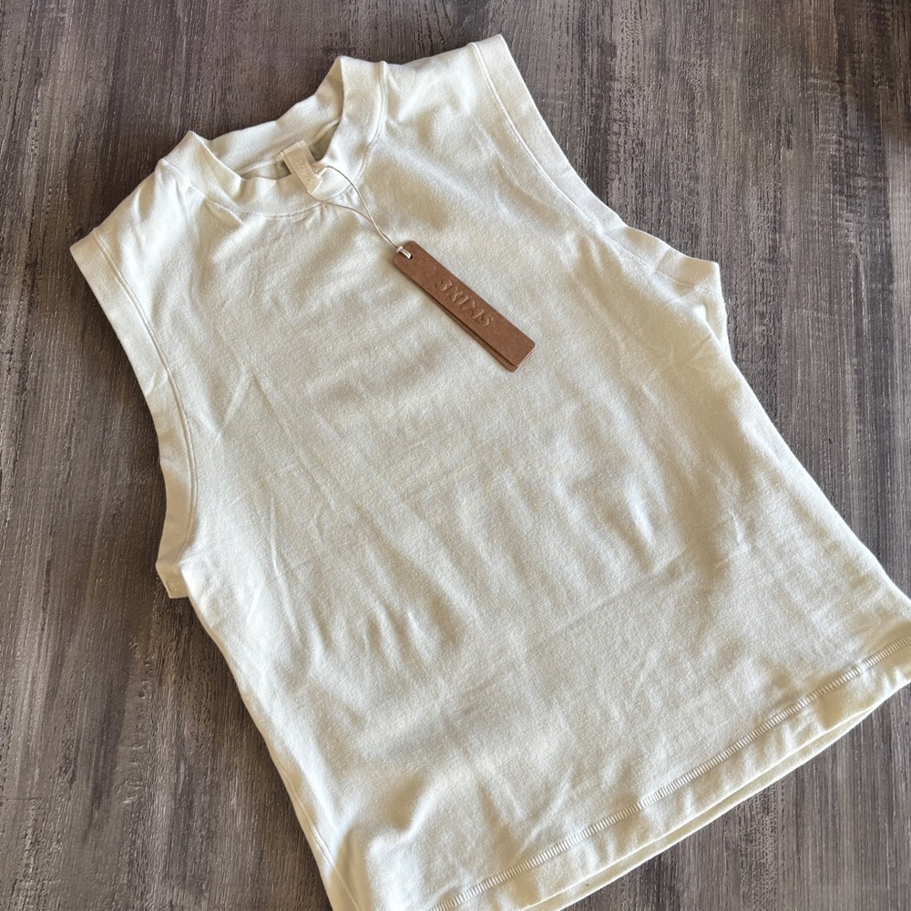 New Skims Top L